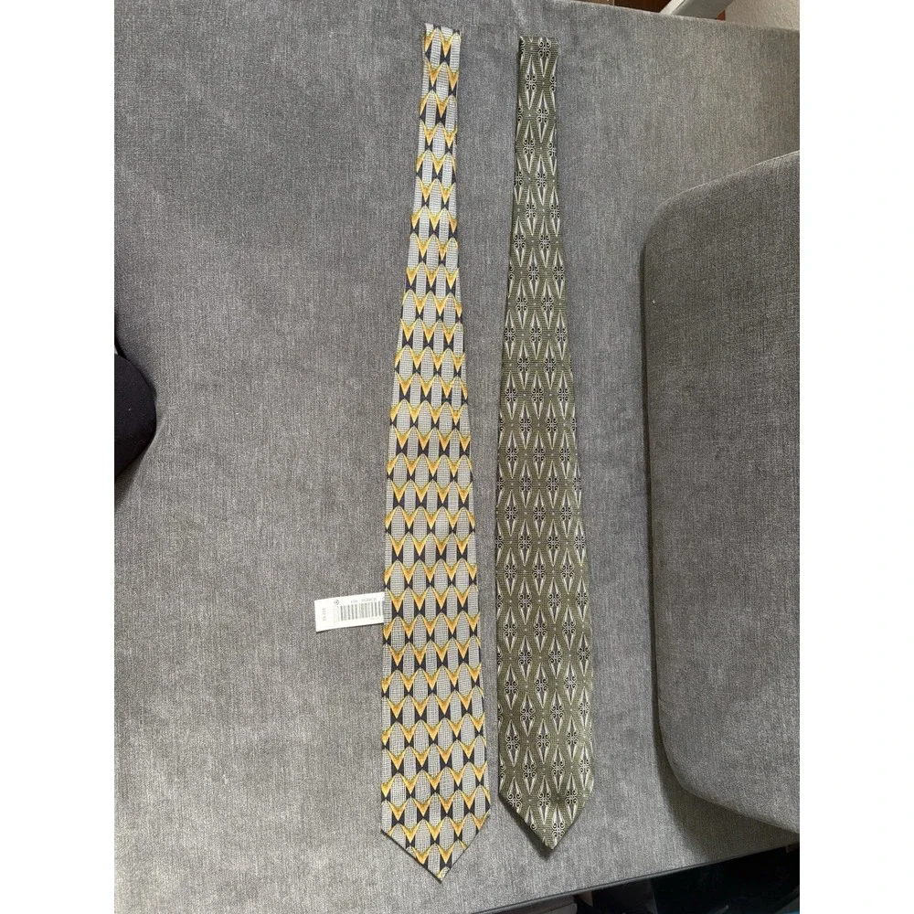 Vintage Brand New Milano Uomo 100% Silk Men's Tie Onix Y Zinc Sears Tie Abstract